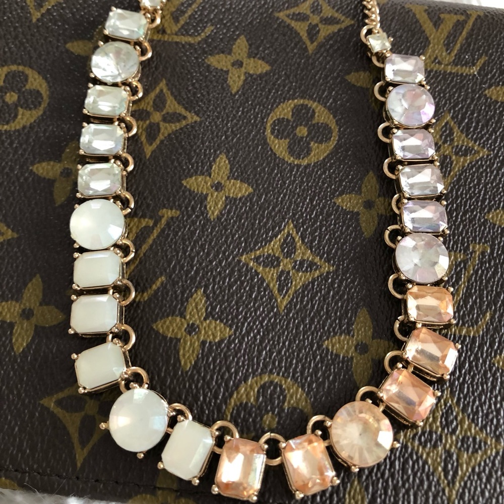 🐳 J CREW necklace, multi colored stones & gold tone 🐳